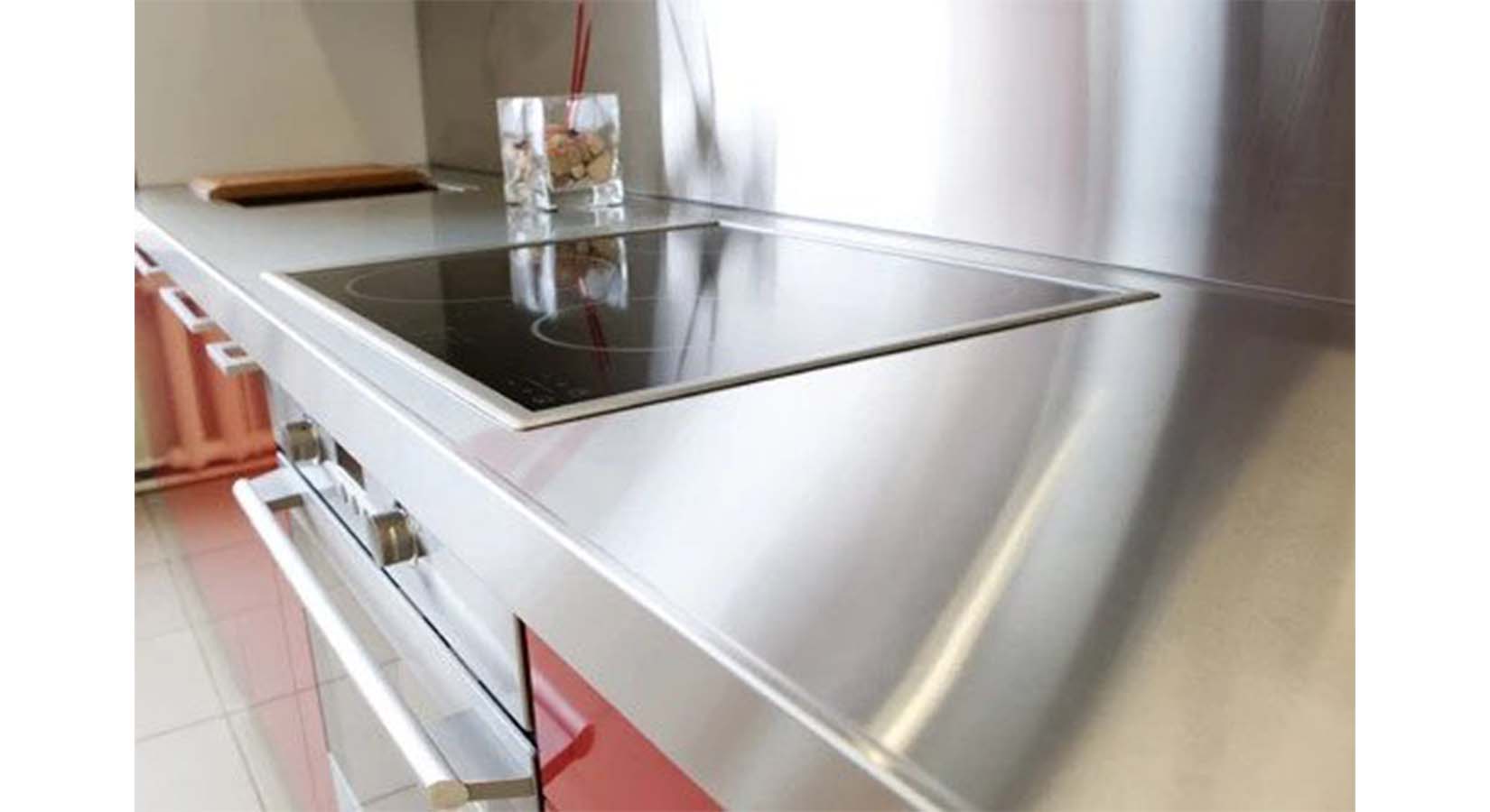 use goddards to clean glass cooktop 