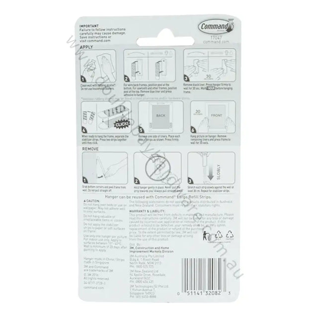 Back of Command hook packaging with instructions and branding