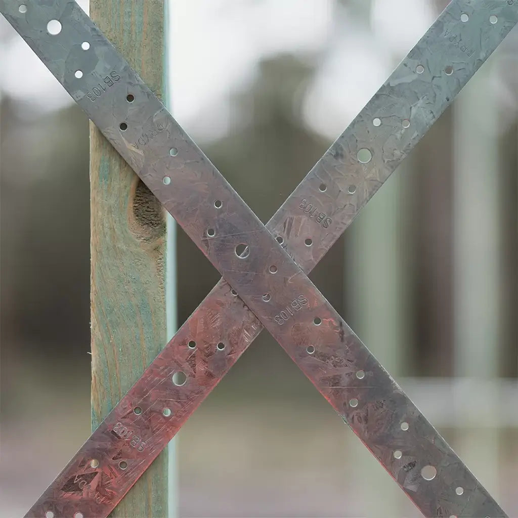 Pryda Galvanised Strap Brace 30x0.8mmx15m SB083/15