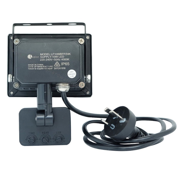 Lusion Weatherproof IP65 LED Sensor Floodlight 240V 10W 4000k Black 52003