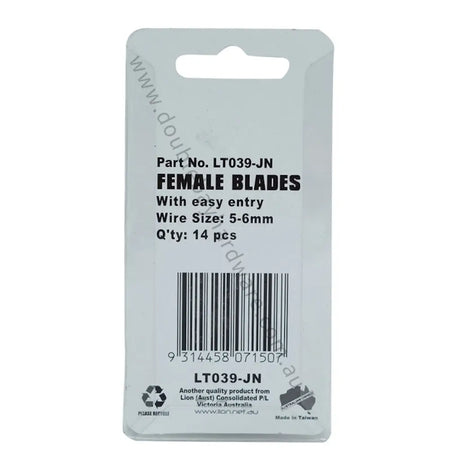 Card packaging with female blades on a white background