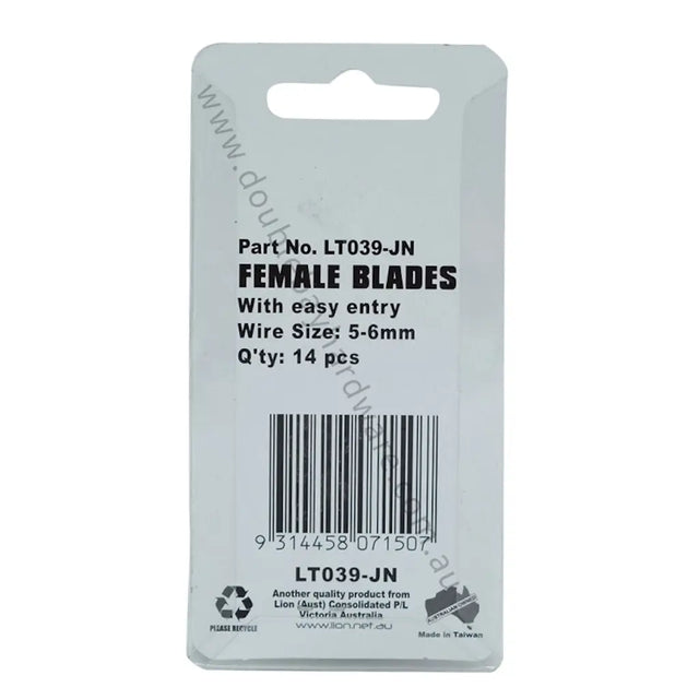 Card packaging with female blades on a white background