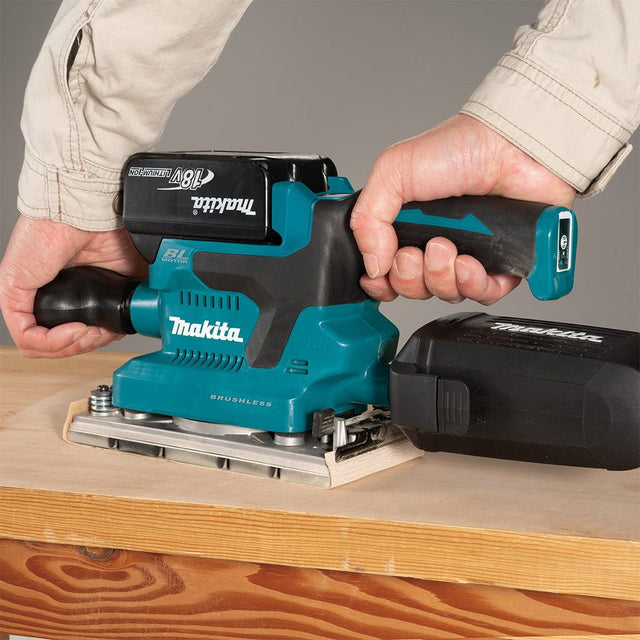Makita 18V Li - ion Cordless Brushless 1/3 Sheet Finishing Sander Skin DBO381Z