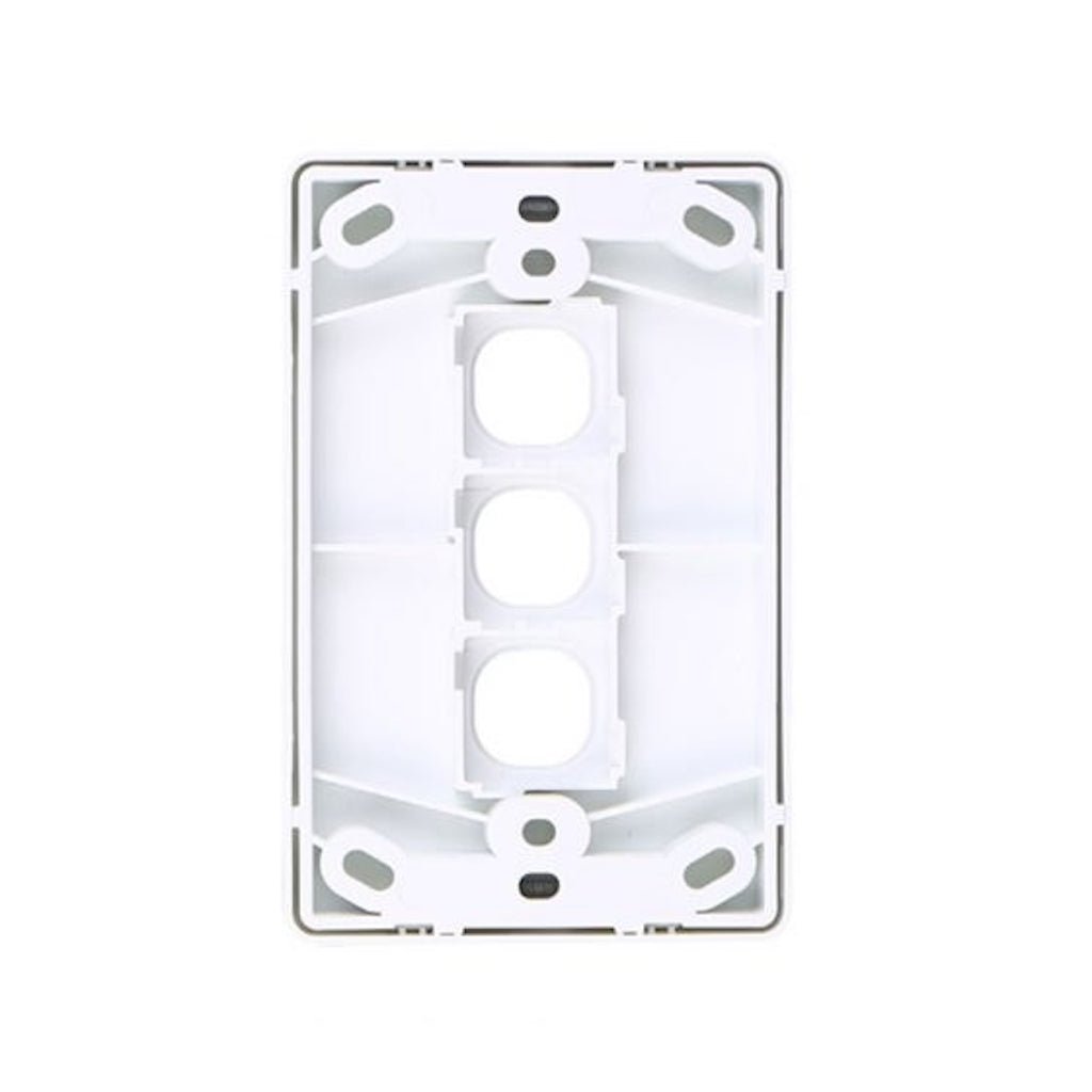 Tesla Wall Plate Classic 3 Gang CWP303